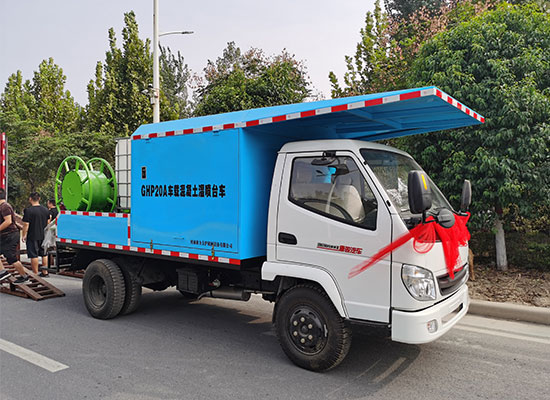 車(chē)載式混凝土濕噴臺(tái)車(chē)發(fā)貨現(xiàn)場(chǎng)